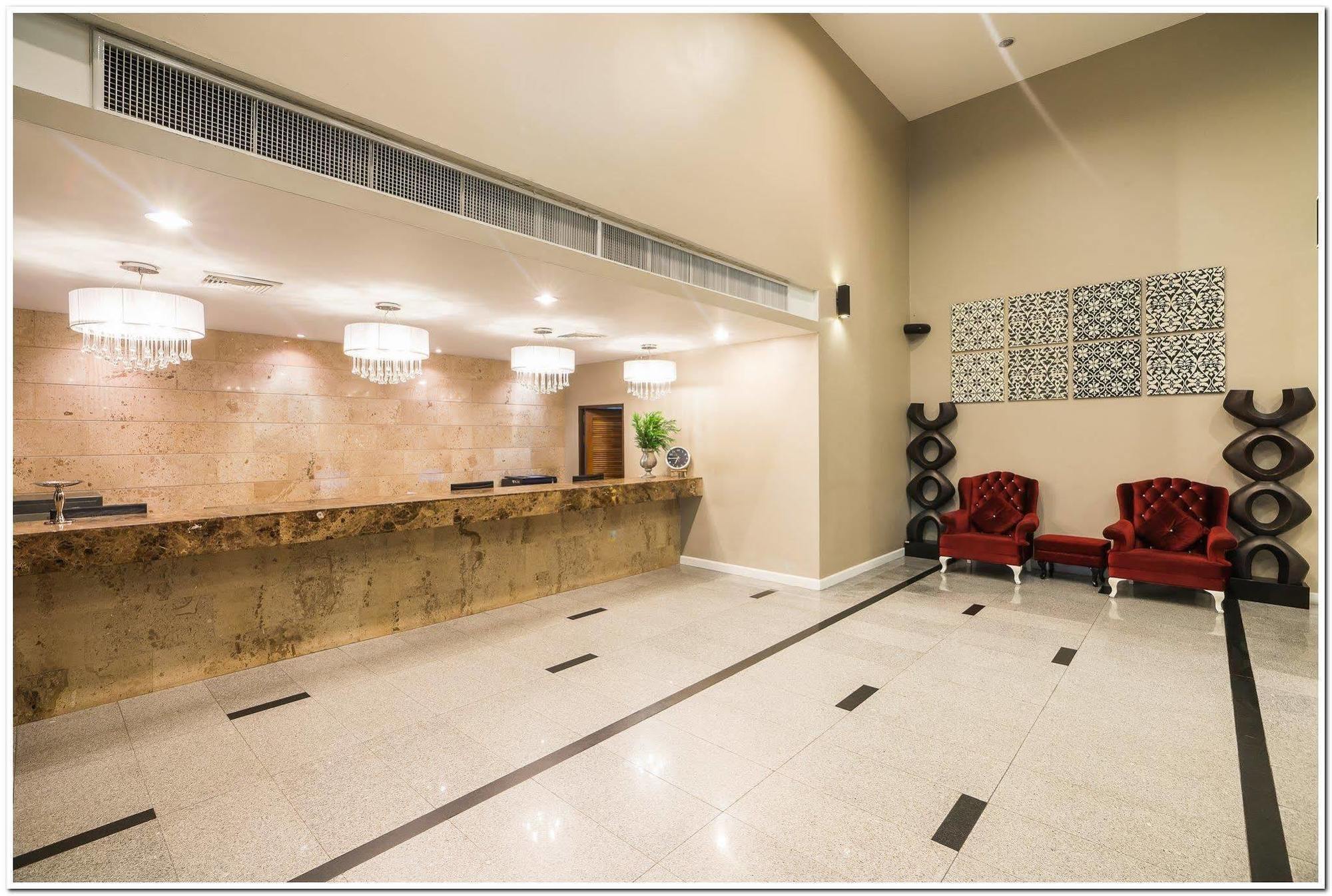 Sea Me Spring Hotel Паттая Екстер'єр фото