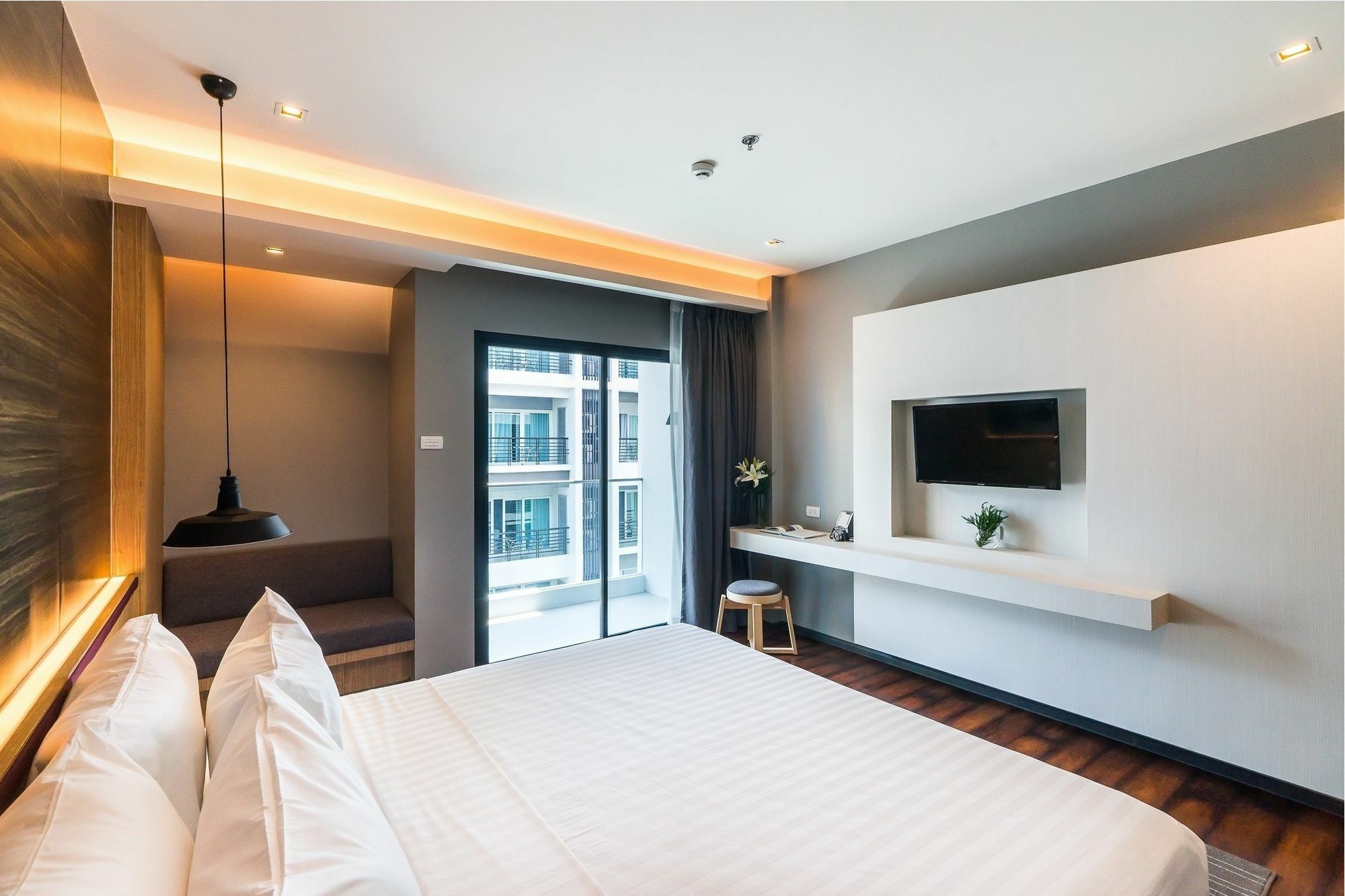 Sea Me Spring Hotel Паттая Екстер'єр фото