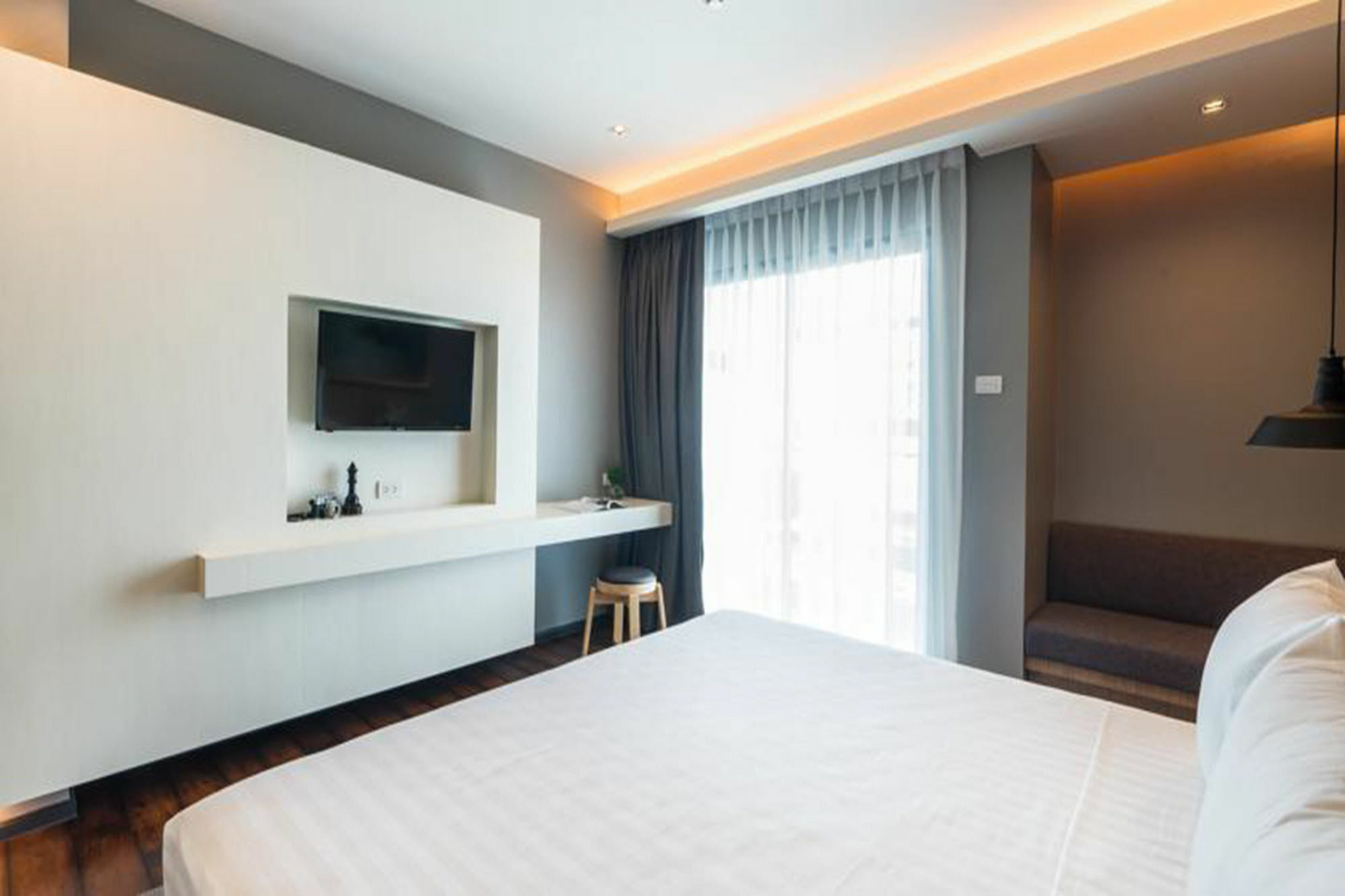 Sea Me Spring Hotel Паттая Екстер'єр фото